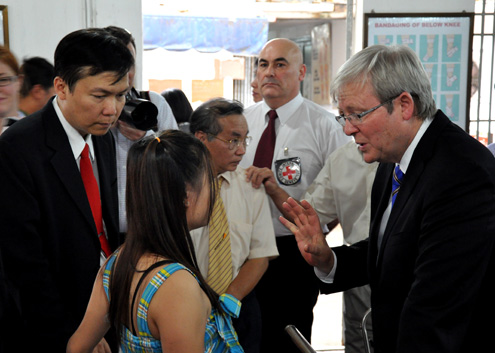 Australian Foreign Minister friendly with disabled people